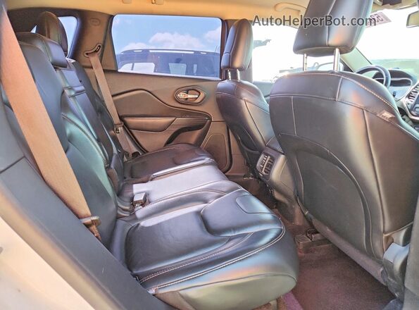 1C4PJMDB8GW316512 2016 JEEP CHEROKEE White Սալոնի հետևի տեսք
