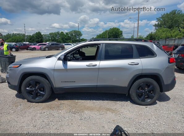 1C4PJMDB8HW504688 2017 JEEP CHEROKEE Gray 