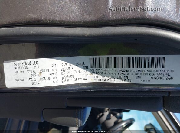 1C4PJMDB8HW511785 2017 JEEP CHEROKEE Gray Engine compartment view