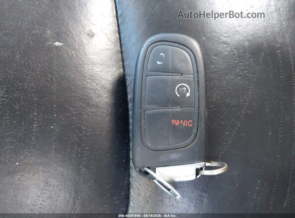 1C4PJMDB8HW511785 2017 JEEP CHEROKEE Gray Dashboard view