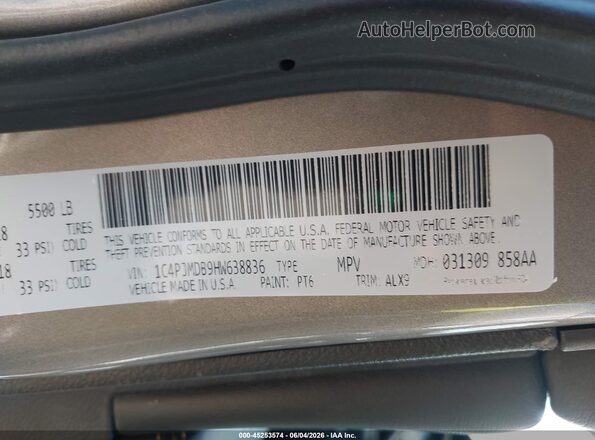 1C4PJMDB9HW638836 2017 JEEP CHEROKEE Gray Widok komory silnika