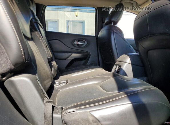1C4PJMDBXGW326071 2016 JEEP CHEROKEE Silver 