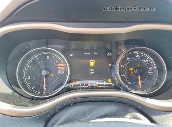 1C4PJMDBXHW519581 2017 JEEP CHEROKEE Black Vista del cuadro de instrumentos