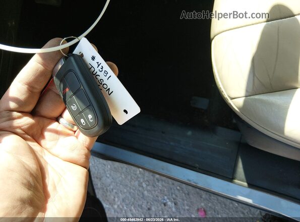 1C4PJMDBXHW563466 2017 JEEP CHEROKEE Gray Dashboard view