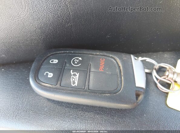 1C4PJMDN0MD170267 2021 JEEP CHEROKEE Orange Widok deski rozdzielczej