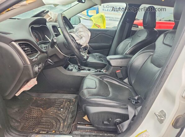 1C4PJMDN6KD192156 2019 JEEP CHEROKEE White Vista interior delantera
