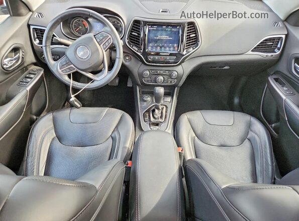 1C4PJMDN9KD214957 2019 JEEP CHEROKEE Красный Вид панели приборов