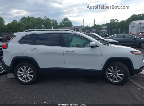 1C4PJMDS1HW576445 2017 JEEP CHEROKEE White Rear interior view