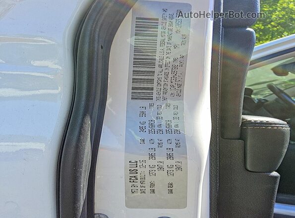 1C4PJMDS3HW597202 2017 JEEP CHEROKEE White Vista del compartimento del motor