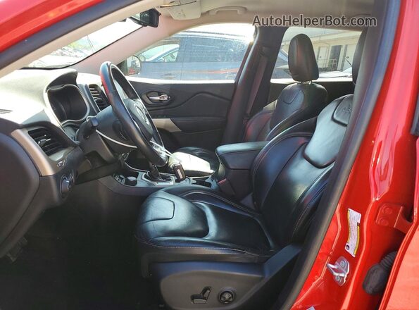 1C4PJMDS6HW587778 2017 JEEP CHEROKEE Red წინა სალონის ხედი