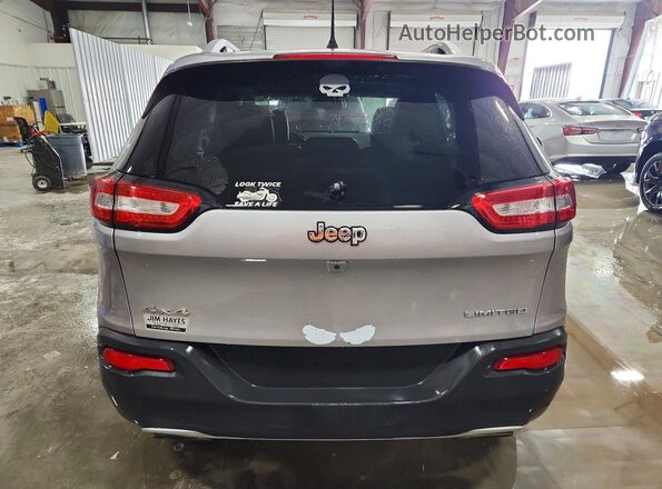 1C4PJMDS8HD223700 2017 JEEP CHEROKEE Серебряный Вид сзади
