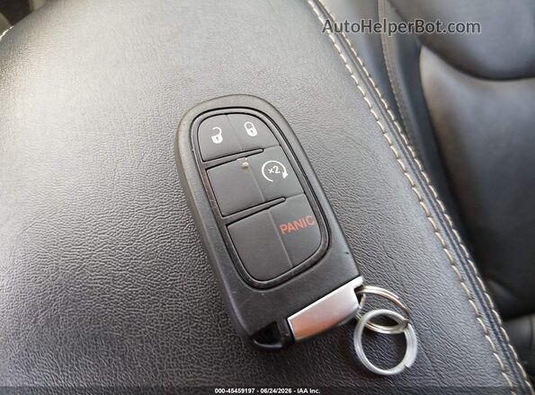 1C4PJMDS8HD227939 2017 JEEP CHEROKEE Black Widok deski rozdzielczej