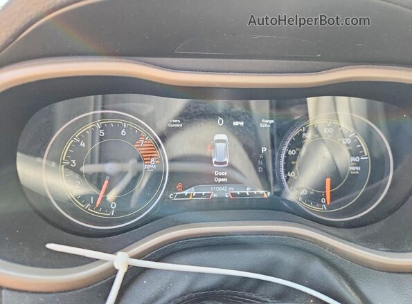 1C4PJMDS8HW600367 2017 JEEP CHEROKEE Silver Սարքավորումների վահանակի տեսք