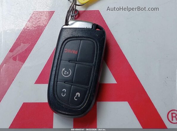 1C4PJMDS9GW345999 2016 JEEP CHEROKEE Белый Вид панели приборов