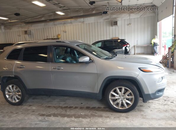 1C4PJMDSXGW254465 2016 JEEP CHEROKEE Silver Vista interior trasera