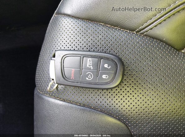 1C4PJMDX2KD157891 2019 JEEP CHEROKEE Red Առջևի վահանակի տեսք