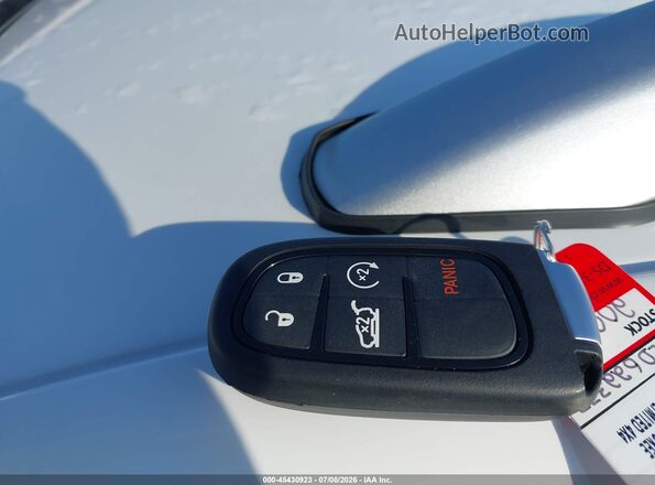 1C4PJMDX2LD622333 2020 JEEP CHEROKEE White Widok deski rozdzielczej