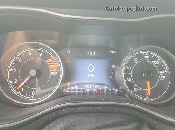1C4PJMDX3KD281667 2019 JEEP CHEROKEE Silver Սարքավորումների վահանակի տեսք