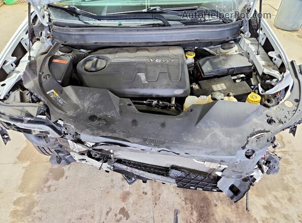 1C4PJMDX5LD562774 2020 JEEP CHEROKEE White Вид підкапотного простору