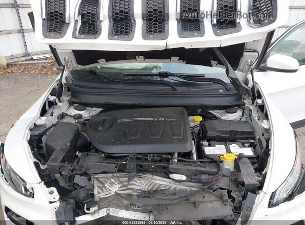 1C4PJMDX7JD610112 2018 JEEP CHEROKEE White Հետևի տեսք