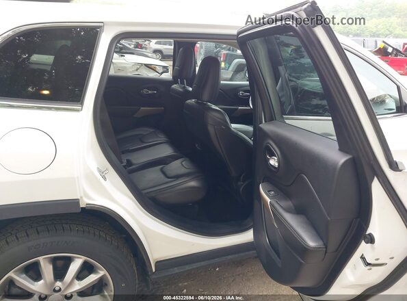 1C4PJMDX7JD610112 2018 JEEP CHEROKEE White VIN կոդի պիտակի տեսք