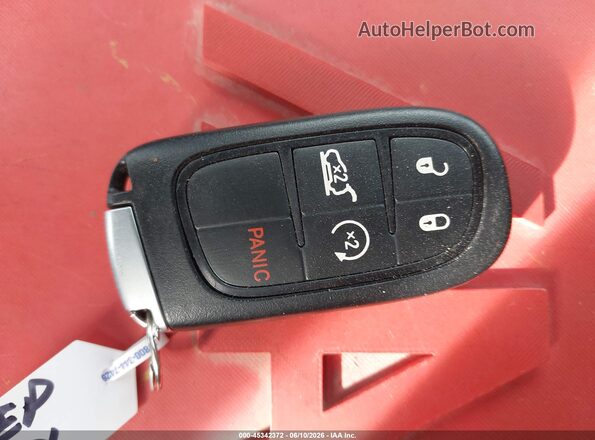 1C4PJMDX7KD276505 2019 JEEP CHEROKEE Gray Вид панелі приладів