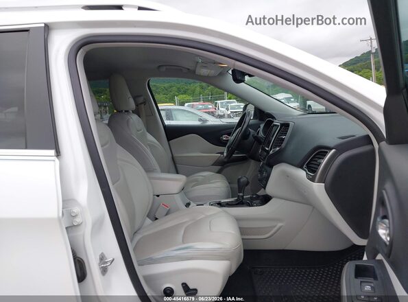 1C4PJMDX7KD346181 2019 JEEP CHEROKEE White Front interior view