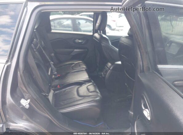 1C4PJMDX8KD135586 2019 JEEP CHEROKEE Gray VIN կոդի պիտակի տեսք