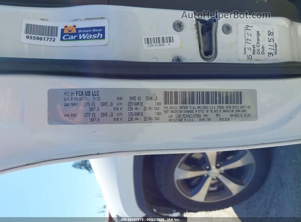 1C4PJMDXXKD197894 2019 JEEP CHEROKEE White Engine compartment view