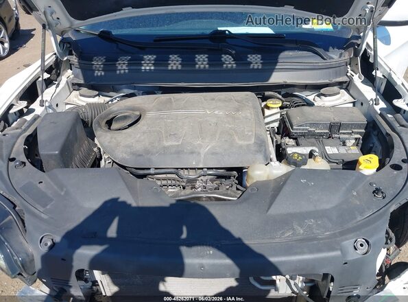 1C4PJMDXXLD594491 2020 JEEP CHEROKEE White Widok z tyłu