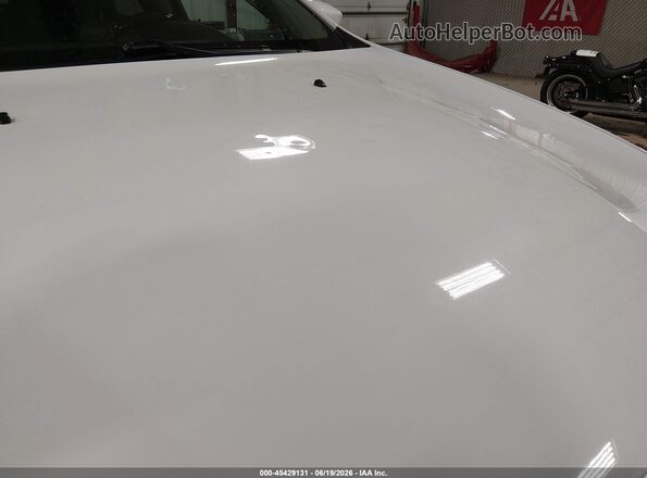 1C4PJMJS6HW525401 2017 JEEP CHEROKEE White Widok z przodu