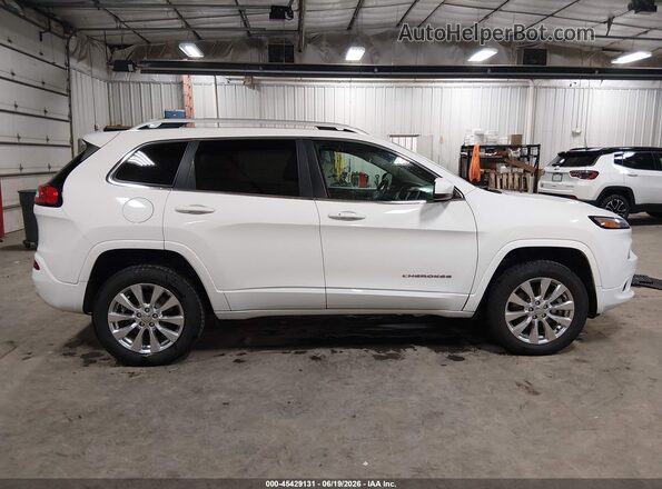 1C4PJMJS6HW525401 2017 JEEP CHEROKEE White Widok wnętrza z tyłu