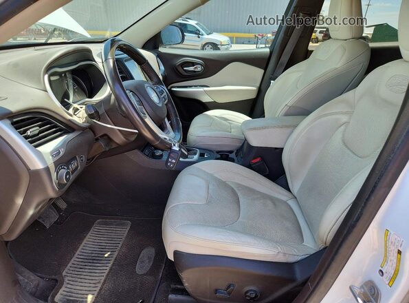 1C4PJMJS6HW631170 2017 JEEP CHEROKEE White Widok wnętrza z przodu