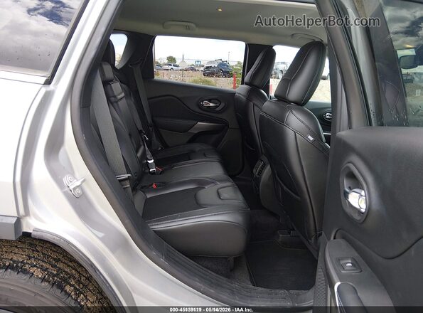 1C4PJMLB0KD226924 2019 JEEP CHEROKEE Gray 
