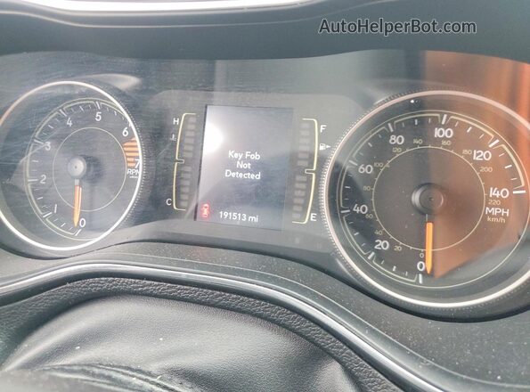 1C4PJMLB1KD292222 2019 JEEP CHEROKEE Silver 