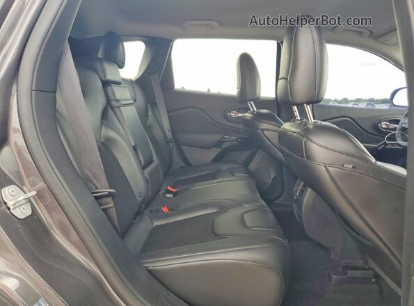 1C4PJMLB1KD378677 2019 JEEP CHEROKEE Gray Rear interior view
