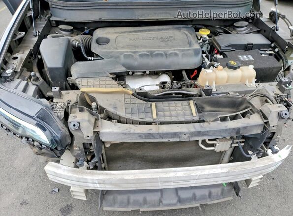 1C4PJMLB1KD477922 2019 JEEP CHEROKEE Charcoal უკანა სალონის ხედი