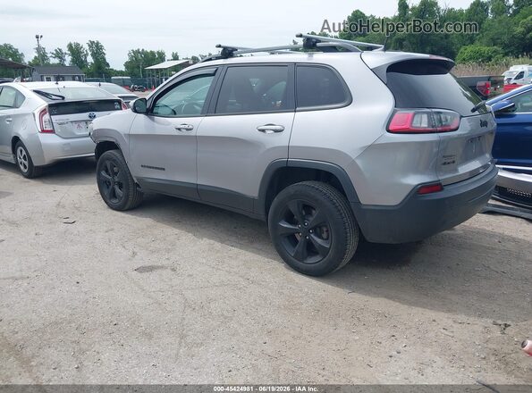 1C4PJMLB2KD320240 2019 JEEP CHEROKEE Silver Trasero izquierdo
