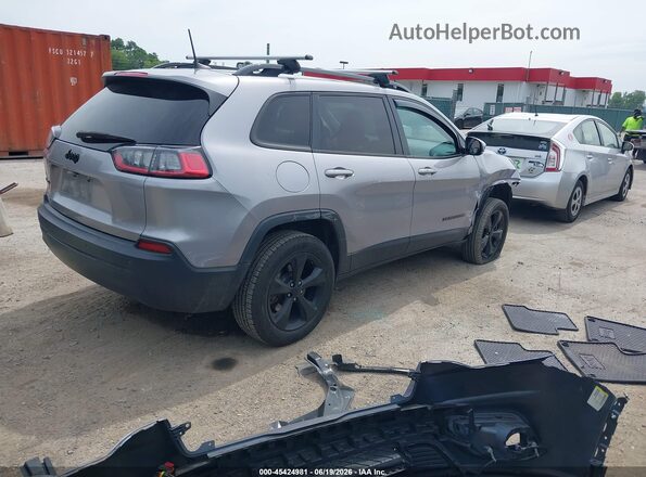1C4PJMLB2KD320240 2019 JEEP CHEROKEE Silver Trasero derecho
