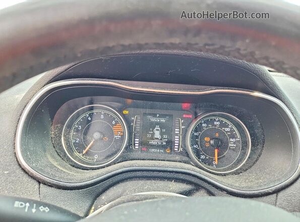 1C4PJMLB3KD341257 2019 JEEP CHEROKEE Burgundy Սարքավորումների վահանակի տեսք