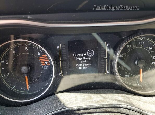 1C4PJMLB4KD233701 2019 JEEP CHEROKEE Черный Вид щитка приборов