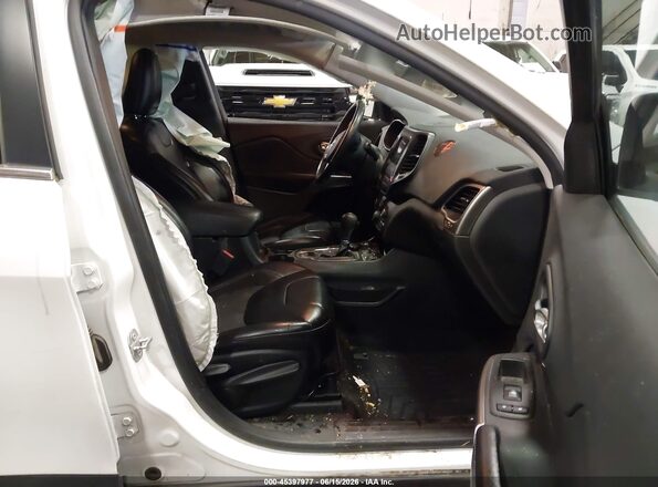 1C4PJMLB5KD137706 2019 JEEP CHEROKEE White 