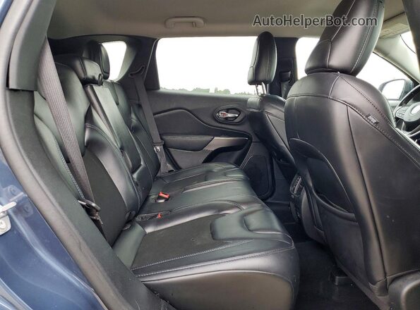 1C4PJMLB5MD119208 2021 JEEP CHEROKEE Blue Widok wnętrza z tyłu