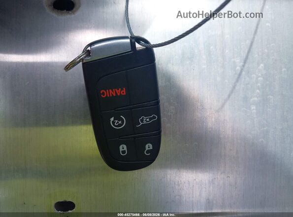 1C4PJMLB6KD320693 2019 JEEP CHEROKEE Red Vista del salpicadero