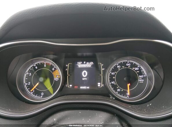 1C4PJMLB6KD355007 2019 JEEP CHEROKEE White Vista de los asientos traseros