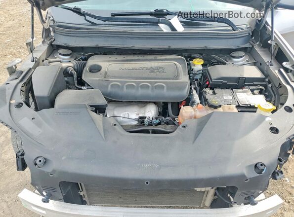 1C4PJMLB6KD355332 2019 JEEP CHEROKEE Silver უკანა სალონის ხედი
