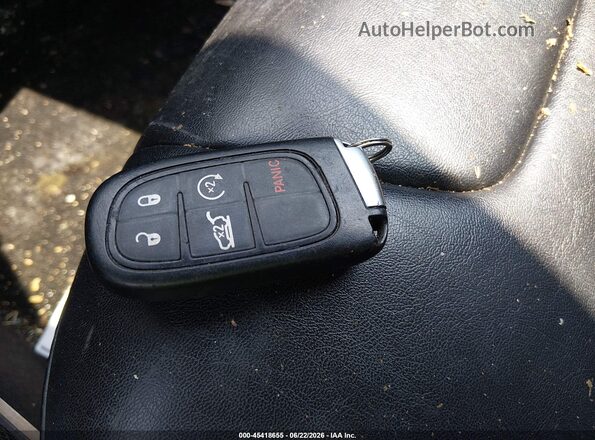 1C4PJMLB7KD408751 2019 JEEP CHEROKEE Blue Widok deski rozdzielczej