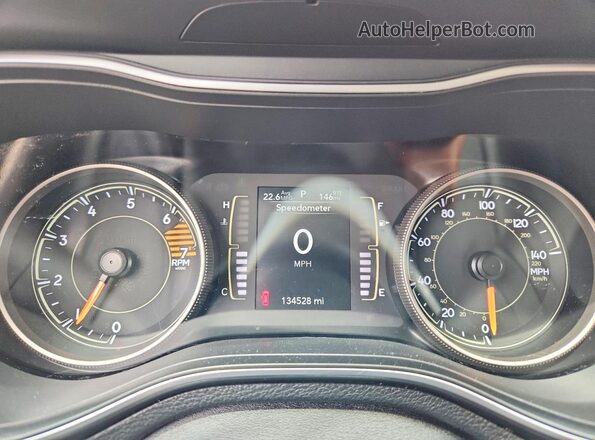 1C4PJMLB8KD395735 2019 JEEP CHEROKEE Серый Вид щитка приборов