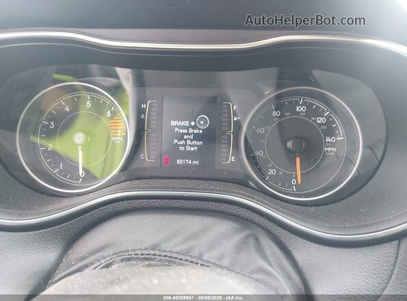 1C4PJMLB9LD506908 2020 JEEP CHEROKEE Black Հետևի նստատեղերի տեսք