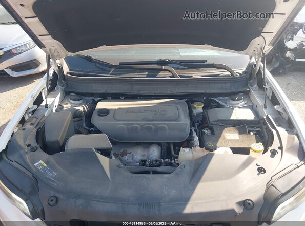 1C4PJMLB9LD529394 2020 JEEP CHEROKEE White უკანა ხედი